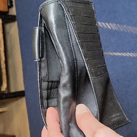 Genuine leather wallet that can be worn as purse - Picture 7 of 8